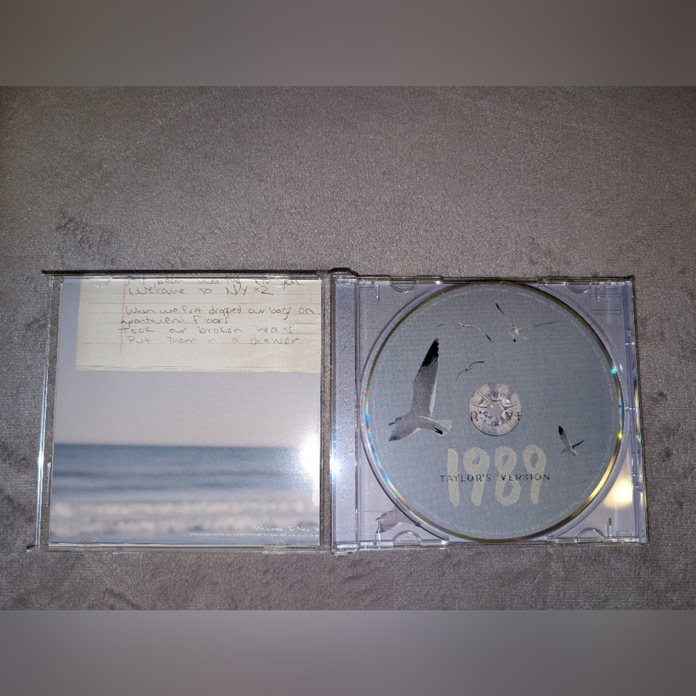 Taylor Swift 1989 Taylors Version CD - Picture 3 of 9